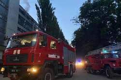 Загорання виникло на п'ятому поверсі адмінбудівлі