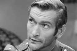 Звезду фильма «В бой идут одни старики» обвинили в сексуальных домогательствах