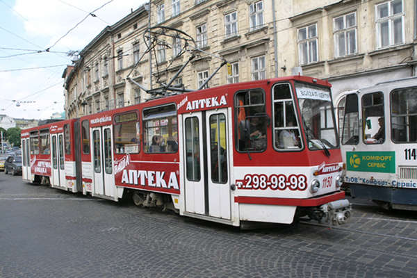 У Львові через аварію зупинились трамваї і тролейбуси
