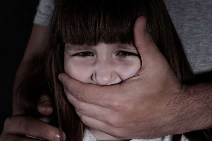 Насильник 11-річної дівчинки отримав 15 років тюрми
