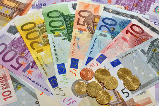 Прогноз курса евро: будет ли обвал в ближайшее время