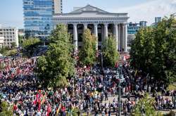 У Литві тисячі людей протестують проти обов'язкової Covid-вакцинації