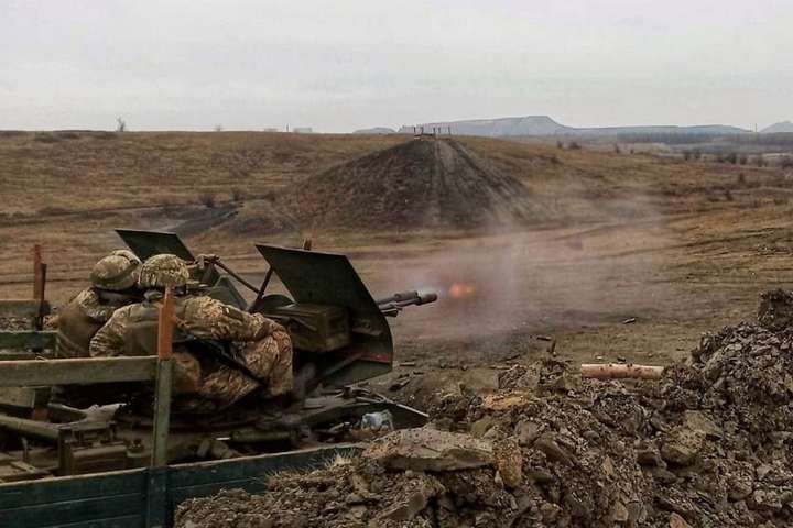 Загострення на фронті: бойовики поранили українського військового
