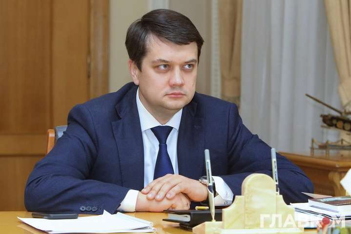 Спроба розколу: у «Слузі народу» відповіли на чутки про відставку Разумкова 