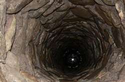  Медики «швидкої» надали допомогу жінці, яка потрапила в криницю 