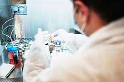  Препарат містить молочнокислі бактерії-пробіотики та потребує повторного вживання через кожні пів року 