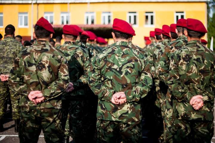 Молдова відправить військових на парад до Дня незалежності України