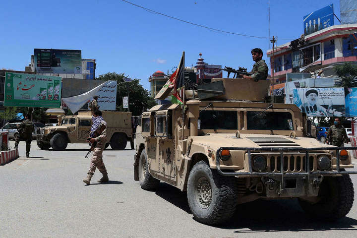 Влада Афганістану визнала захоплення Кандагара талібами