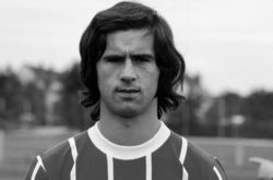 Помер легендарний німецький футболіст