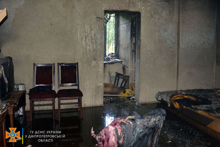 У центрі Дніпра стався вибух в будинку, є загиблі (фото, відео)