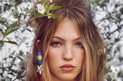 18-летняя модель Лила Мосс