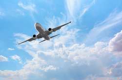  Регіональний турбогвинтовий літак Dash-8 