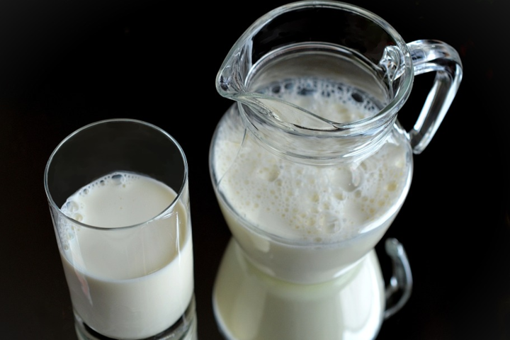 Украина продолжает резко сокращать производство молока. Что же продается в магазинах?