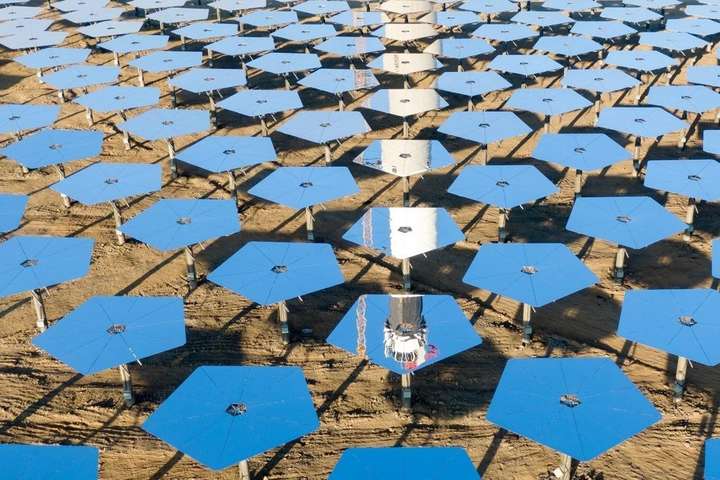 Це прорив: Китай заявив, що зможе передавати на Землю сонячну енергію з космосу
