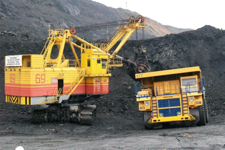 Мировые цены на железную руду упали на 10% из-за падения спроса в Китае
