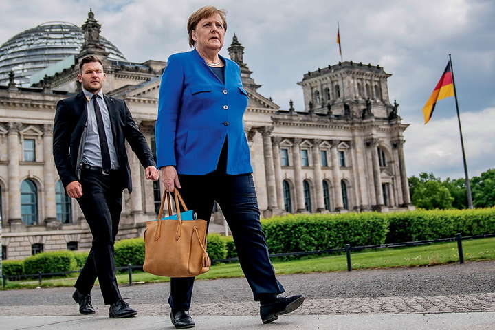 Чому Меркель їде спочатку до Москви та лише потім до Києва? Погляд з Німеччини