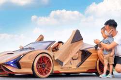 Папа года. Инженер создал для сына деревянный спорткар с электродвигателем