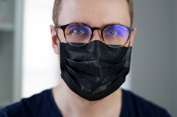  Минздрав напоминает, что необходимо носить маски 