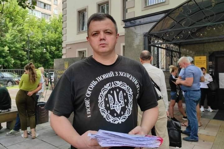 Семенченко объявил бессрочную голодовку