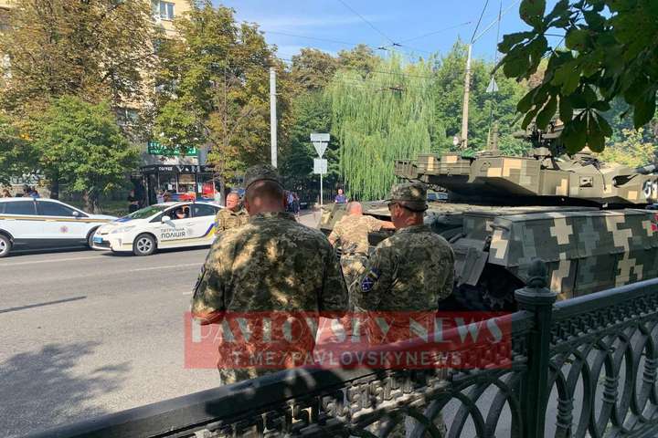 У Києві на репетиції параду зламався танк