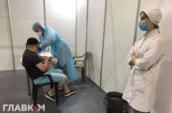 Вже понад три мільйони українців отримали дві дози вакцини проти коронавірусу