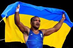 Жан беленюк став чемпіоном Ігор-2020 з травмованою рукою