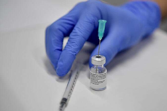 Австрія передасть Україні ще пів мільйона доз вакцини AstraZeneca