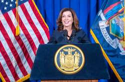 Губернатором Нью-Йорка вперше стала жінка