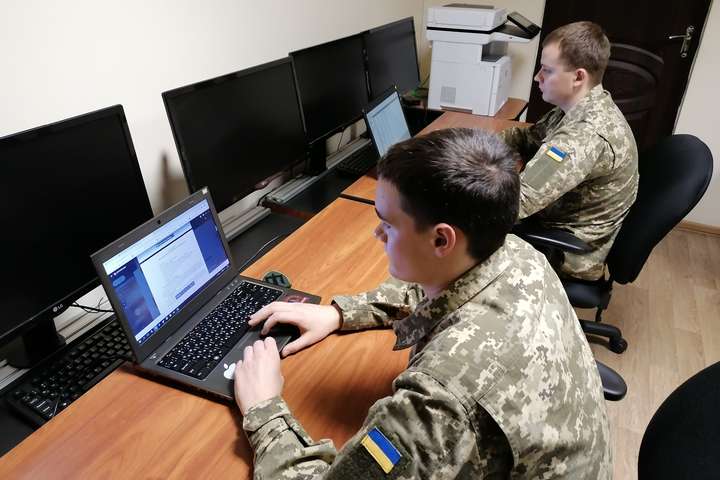 В Україні створять кібервійська. Зеленський підписав рішення РНБО