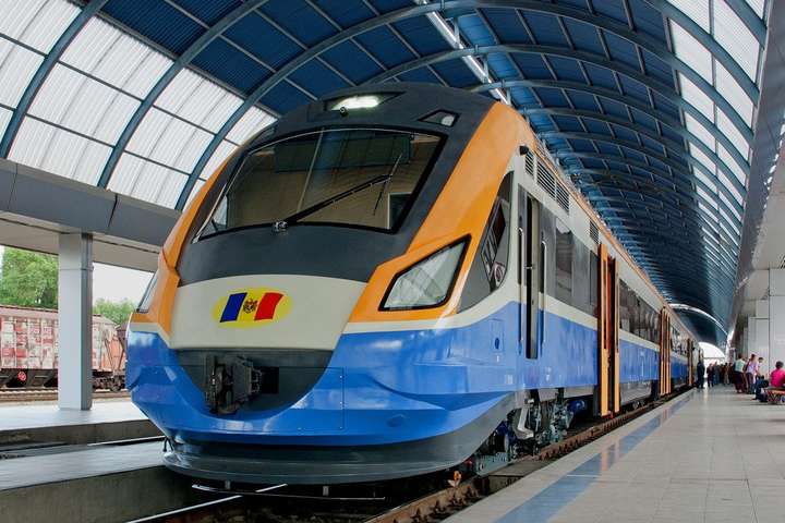 Молдова відновлює рух потяга Кишинів – Одеса