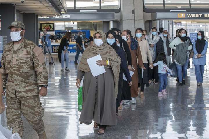 До вечора суботи доступ для афганців до аеропорту Кабула практично закритий - Майже всі країни завершили операції з евакуації громадян з Афганістану