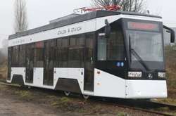 У Києві випробовують трамвай українського виробника (фото)