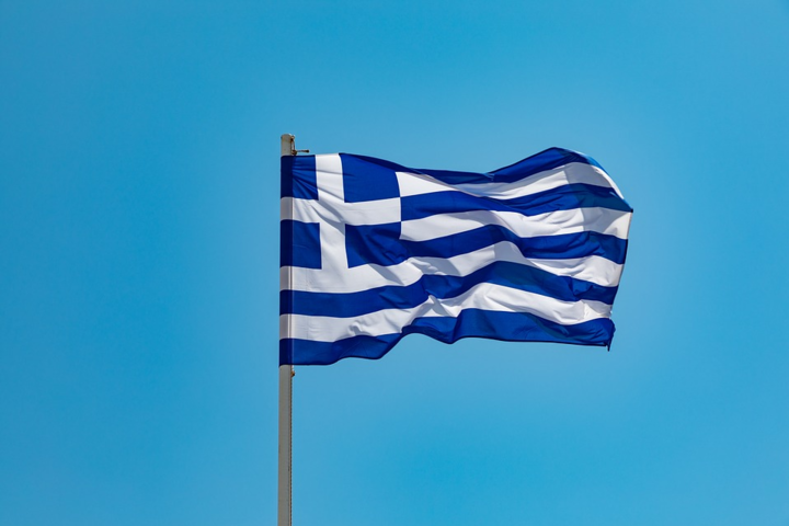 Греция усиливает карантин. Ограничения касаются и туристов