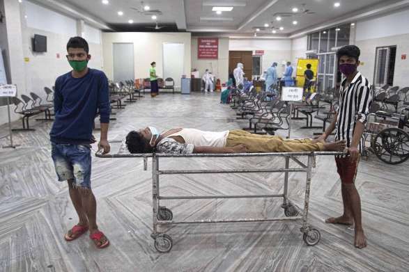 У Індії від невідомої лихоманки загинуло вже 68 осіб