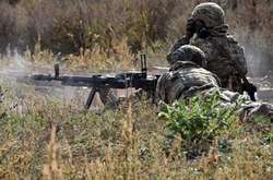 Ситуація на фронті: 11 порушень «тиші», є загиблий та поранені військові