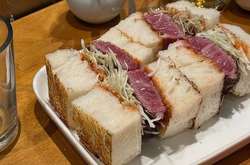 Київський ресторан шокував ціною на бургер за 2200 грн