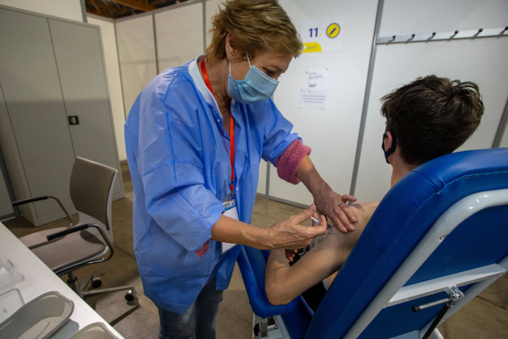 Евросоюз достиг цели по вакцинации от Covid-19