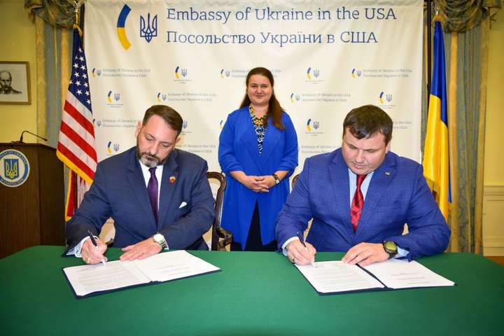 «Укроборонпром» привезе із США контракти на $2,5 млрд