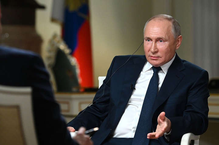 Путин ощущает себя помещиком, а жителей России воспринимает как своих крепостных