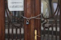 Обмеження стосуватимуться метрополітену, кафе, ресторанів, салонів краси та інших установ