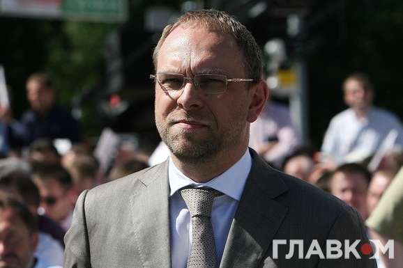 Нардеп Власенко підтримав ініціативу омбудсмена направити законопроєкт про олігархів на експертизу