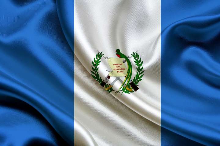 Російських бізнесменів підозрюють у підкупі президента Гватемали