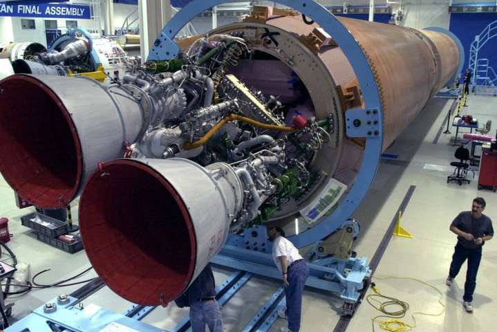 США відмовилися купувати російські ракетні двигуни