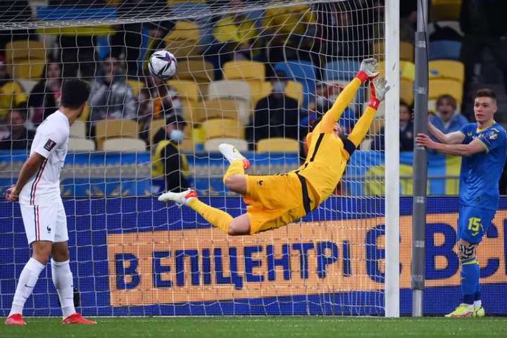 Збірна України не втримала перемогу в матчі з чемпіонами світу