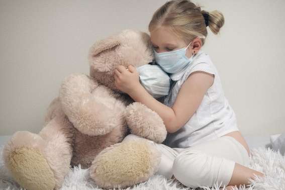 Вчені визначили рівень небезпеки нового штаму коронавірусу для дітей