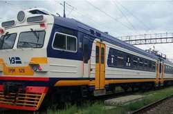 Електропотяг обладнаний усіма зручностями для пасажирів