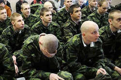 З вересня молодь в ОРДЛО забиратимуть на «строкову службу»: соцмережі