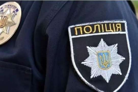 Поліція Києва розшукує чоловіків, які вбили жінку на Оболоні