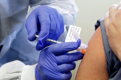 В Израиле вакцинированы двумя и тремя дозами тоже умирают