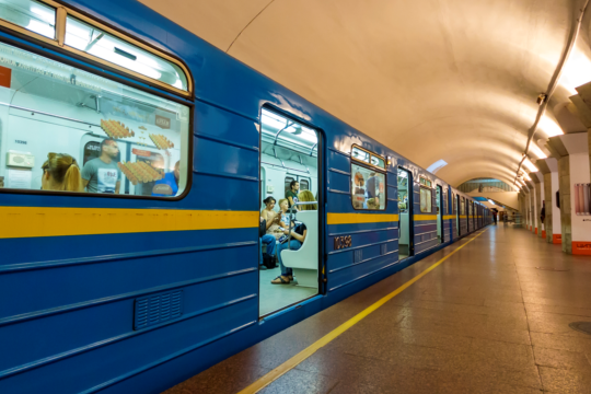 У столичному метро розміщені мапи з Леніним та Фрунзе (фотофакт)